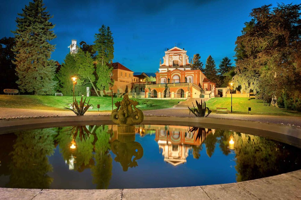2075